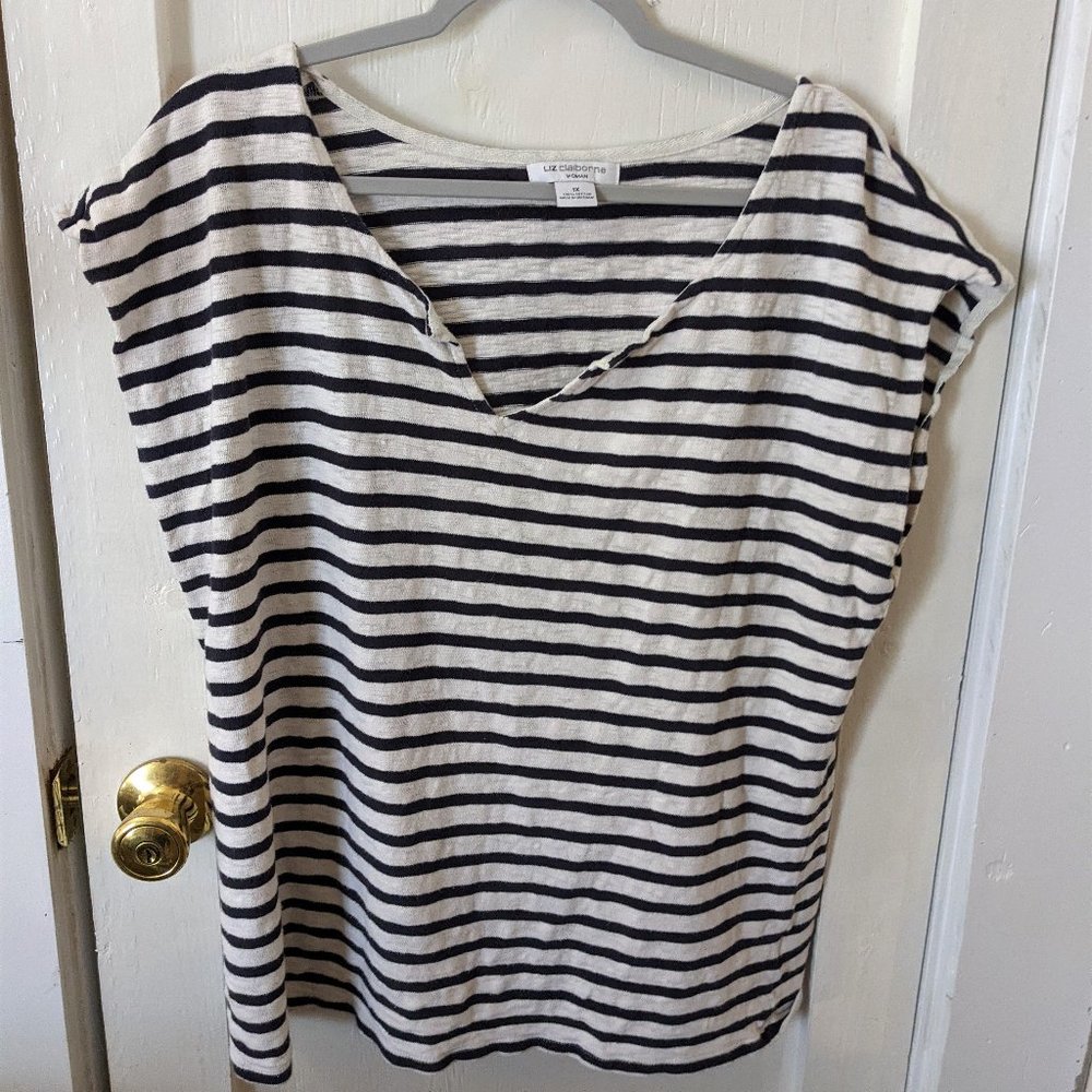 Short Sleeve Black & White V-Neck Tank Liz Claiborne 1X